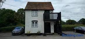 The George and Dragon Pub - Image 3