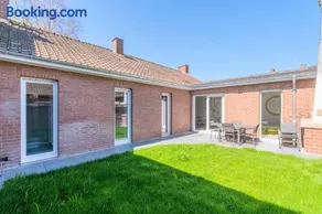 Bright and renovated house for 8 people parking - Image 1