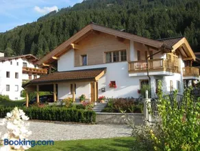Chalet Isabella - Image 1