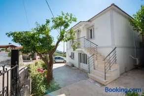 Marianna's and Aristidis' houses - Image 3