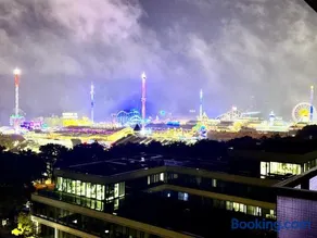 Skyline & Oktoberfest - Image 1