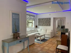 Charming Sea Side Sun Apartment - Image 3
