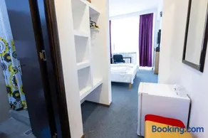 Hotel Venus - Image 4