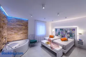 Amalfi Suite Boutique Hotel - Image 4