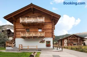 Chalet Leur Gusja Golp Quadrilocale - Image 1