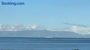 Bel appart sur la corniche, piscine, vue partielle sur la mer - Image 3