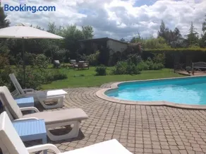 Rose Barn - Adorable country home with private pool - Image 2
