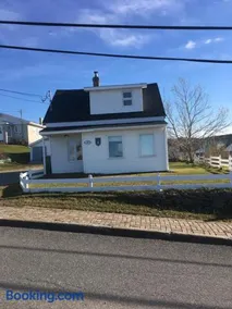 La petite maison sur la côte - Image 1