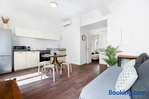 Nice Renting - 47 ARSON - Elegance & Serenity Balcony Private Parking - Image 3
