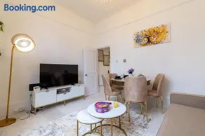 Stylish Chelsea Apartment - Image 1