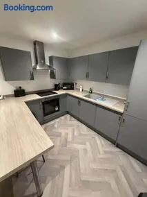 2 Bedroom Serviced Apartment In Loftus - 4 - Image 3