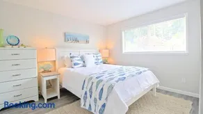 Island LakeHouse - Image 1