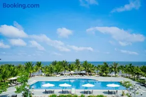 Hải Tiến Resort - Image 1