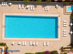 B&W Sea View Two Bedroom Apartment with Pool Near the Beach - Image 1