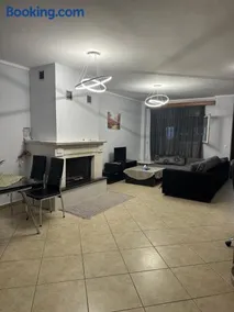 Pefka Apartment - Image 1