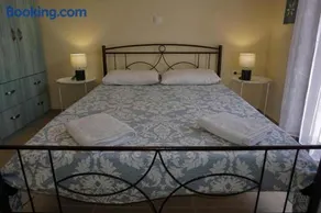AnnamariaHouse1 - Image 1