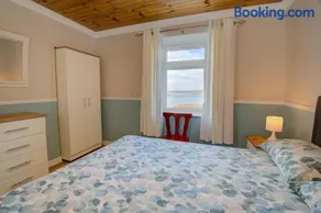 Shoreline Cottage - Image 2