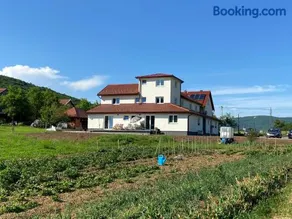 Apartman Fenestra s terasom i pogledom na Gacku - Image 4