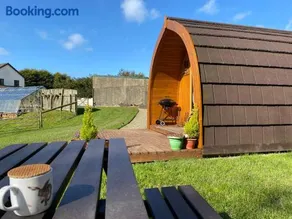 Garden Cottage Glamping Pod - Image 2