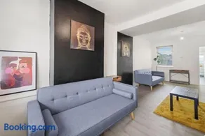 3 bed house in historic Rochester - Image 2