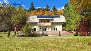 Forest House Henriette - Image 1