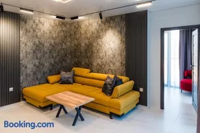 Luxe 1 apartments - Image 2