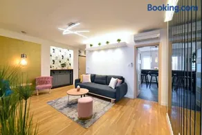 First Choice Ilica - Spacious 3-Bedroom Apartment with Parking - Image 2