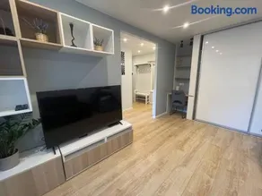 Modern 1BR Haven near Two Parks - Image 1