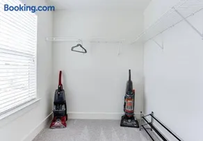 2022 quiet relaxing and secure town house near Atlanta - Image 4