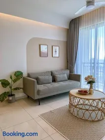 Kenwingston Skyloft Apartment Doorsteps to BRT Subang USJ - Image 2