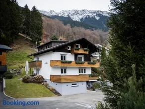 Haus Tisch - Image 1