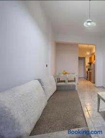 Santa Marina Apartments - Image 2