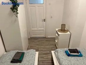 Monteur & Ferienwohnung mit Balkon, 3 Schlafzimmer & Platz für 6 Personen - Image 3