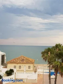 Spacious apartment in Tavernes de la Valldigna with sea view - Image 4