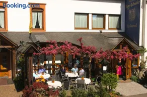 Weinhaus Burg-Schneider - Image 1