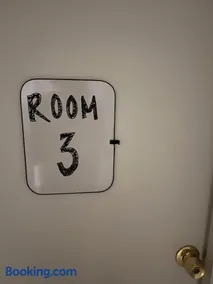 Central Phoenix Value Stay Blue Room - Image 4