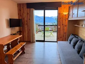 Studio cabine chaleureux à Pyrénées 2000 - WiFi et parking privé - Image 4