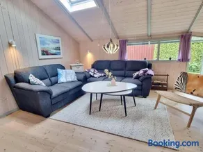 Ferienhaus-zwischen-Wald-und-Meer-mit-Sauna-und-Kamin - Image 3