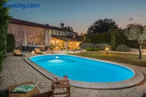 Villa Nonni in Central Istria for 4 persons with 32 m2 private pool, jacuzzi, free bikes & kids playground - Image 1