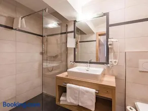 Lifthotel - Image 5