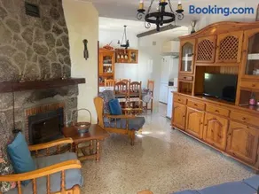 Los Robles - Image 2