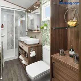 Beachwood 21 - Image 3