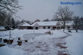 Mezővégi II Vendégház - Image 1
