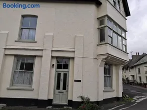 Church View House - Image 2