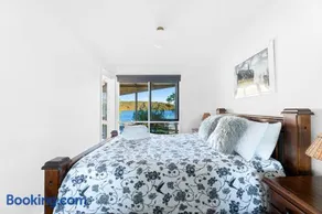 7 53 Forsters Bay Road Blue Water Villas - Image 3