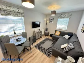 The Puffin Pad - Part of the The Bay Filey Holiday Village with pool, gym and direct beach access, pub, restaurant, tennis and meadows walks - Image 3