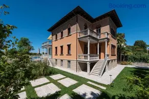 Ca' delle Contesse - Villa on lagoon with private dock and spectacular view - Image 1