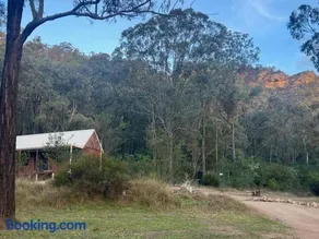 The Cabin at Rocklee Grove - Image 5