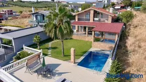Anesi Beachfront Luxury Villa - Image 1