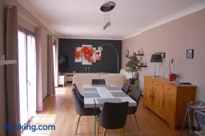 13 rue de la pyramide Bel Appartement - Image 1